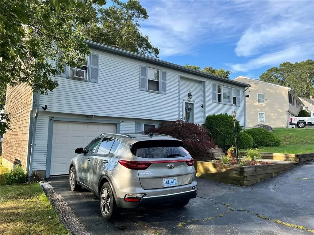 20 Camelia Drive Cranston RI 02920