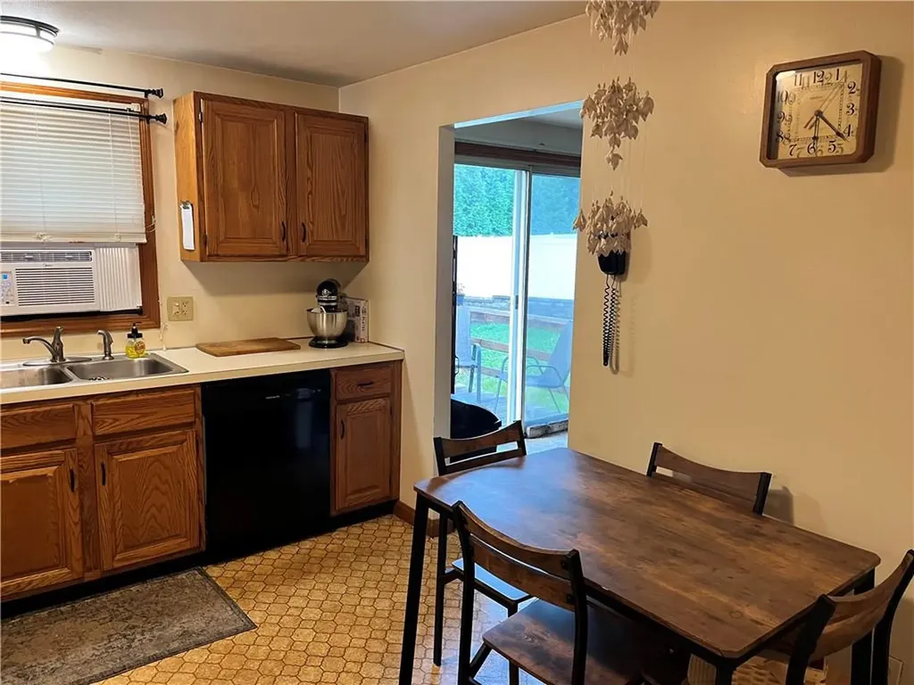 20 Camelia Drive Cranston RI 02920