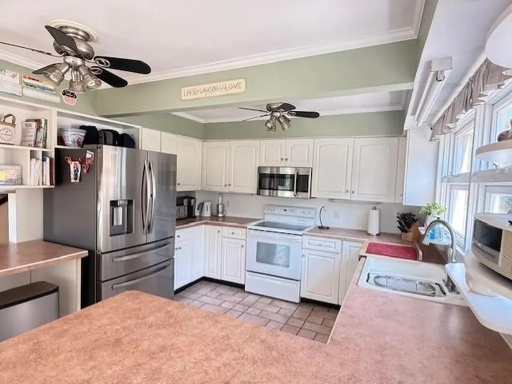 15 Windward Drive Westerly RI 02891