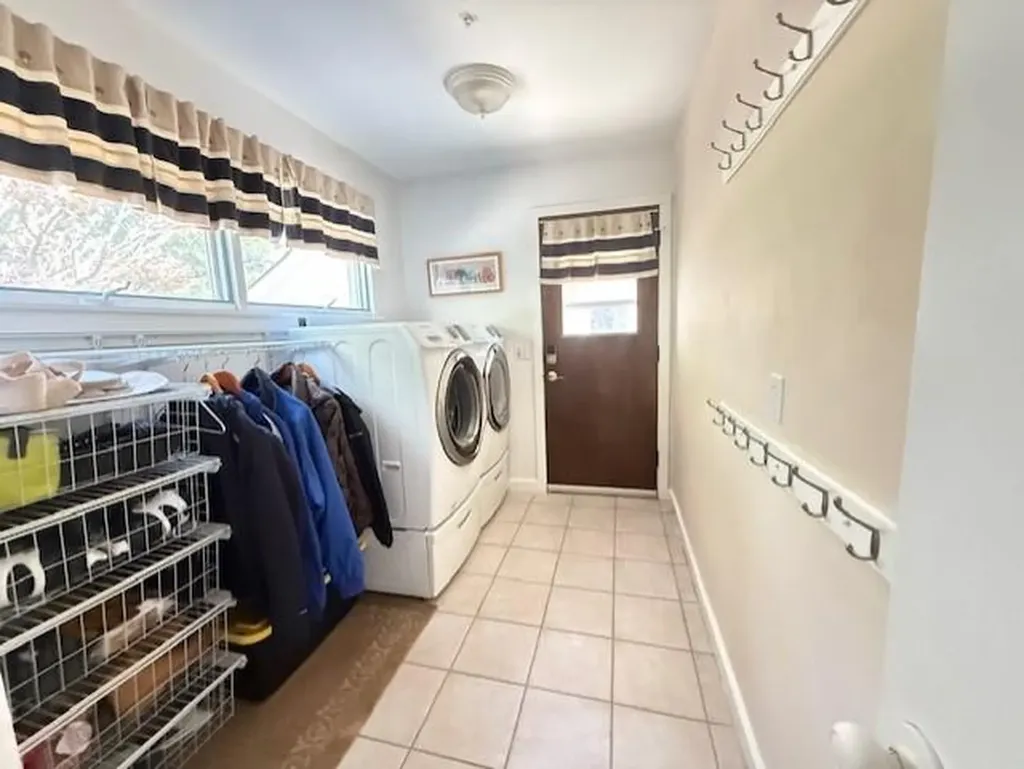 15 Windward Drive Westerly RI 02891