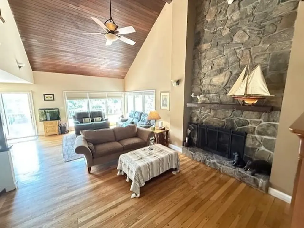 15 Windward Drive Westerly RI 02891