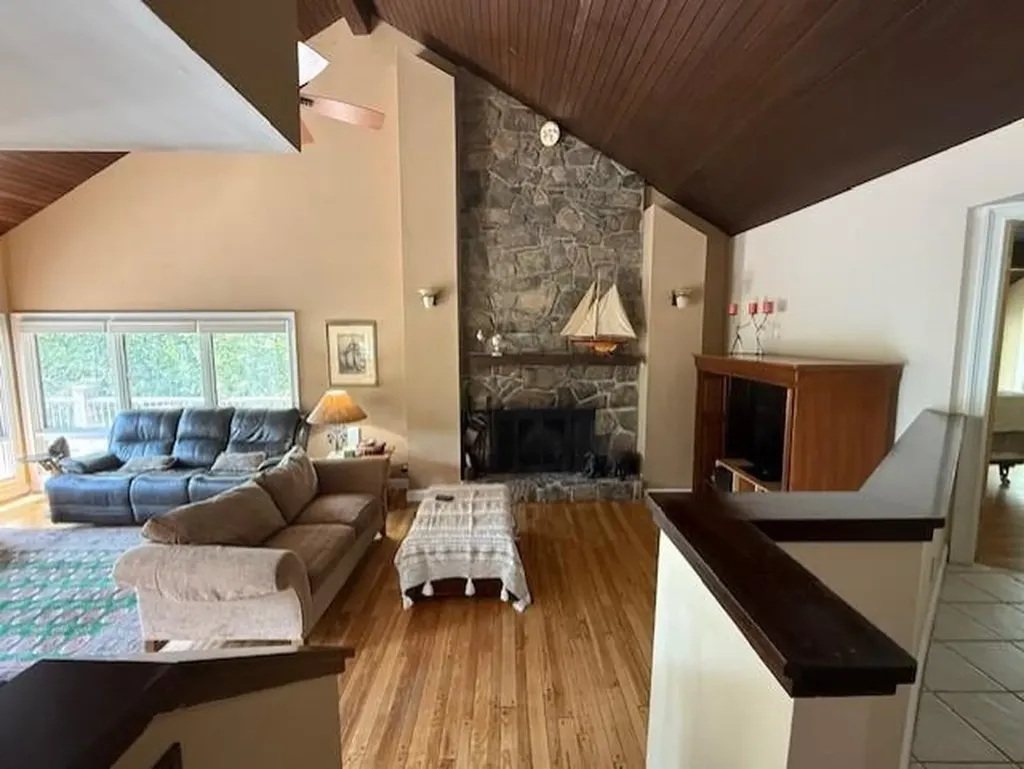 15 Windward Drive Westerly RI 02891