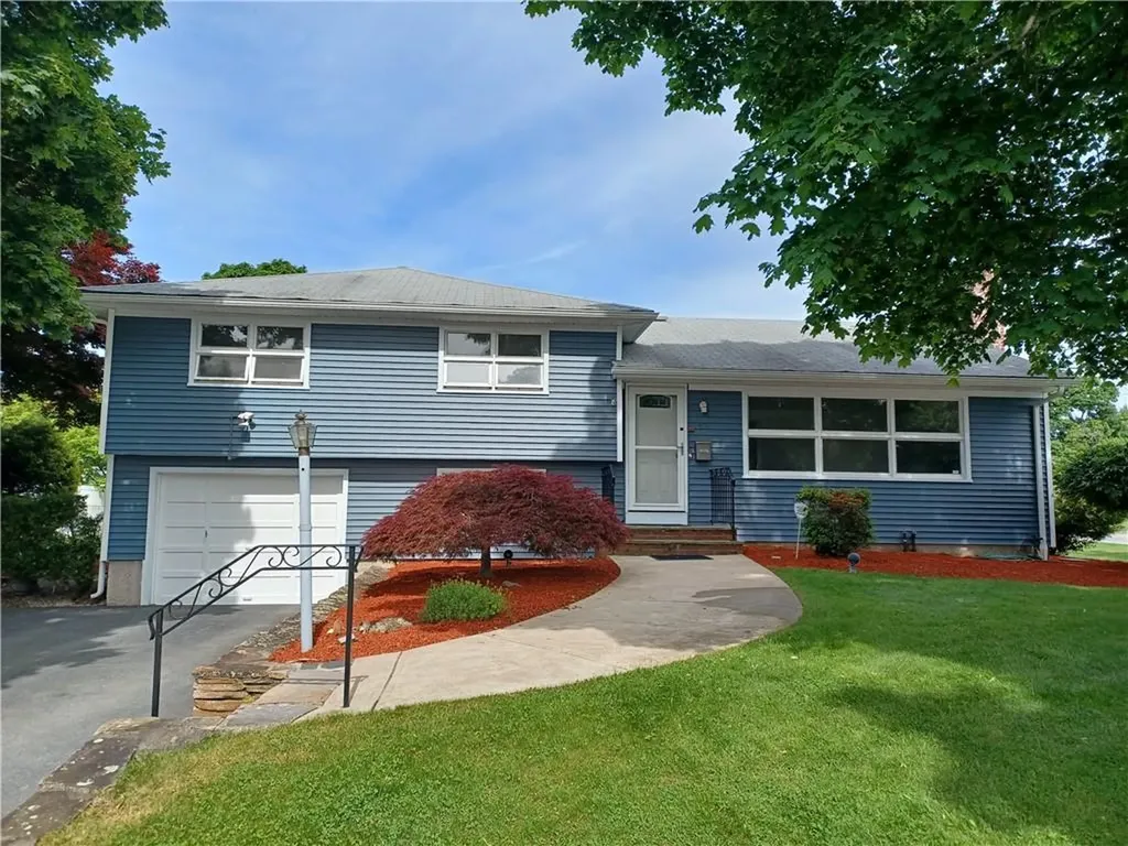 52 Poplar Drive Cranston RI 02920