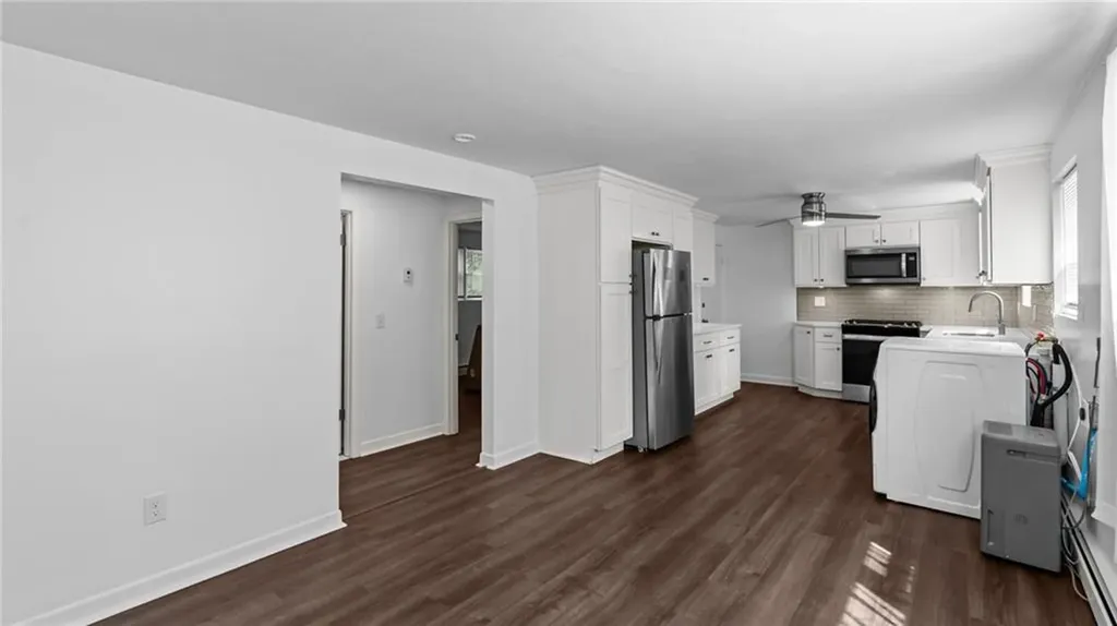 109 Concord Avenue Cranston RI 02910