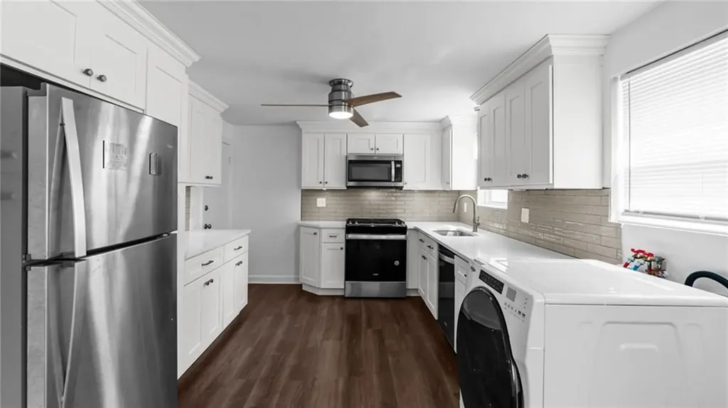 109 Concord Avenue Cranston RI 02910