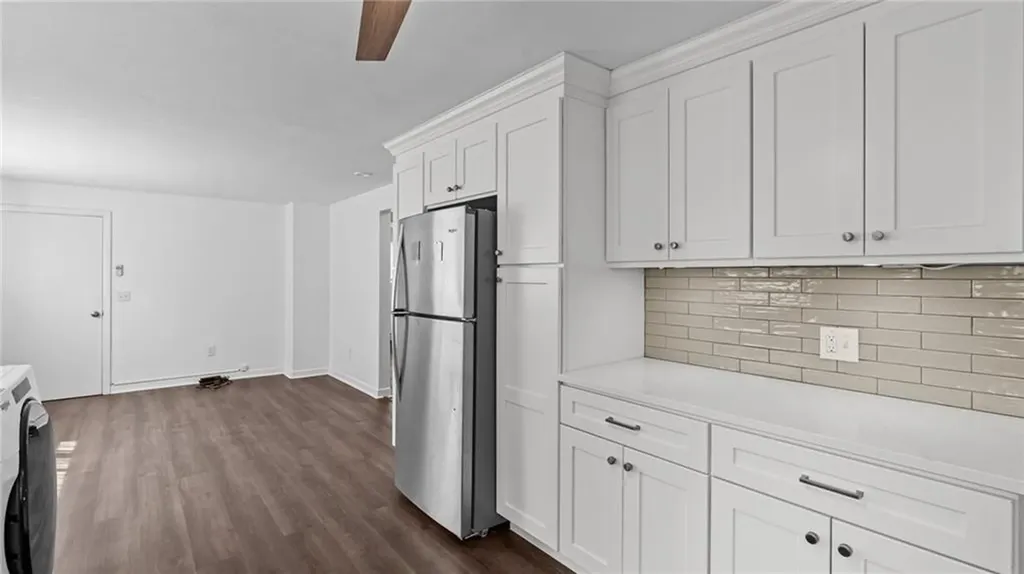 109 Concord Avenue Cranston RI 02910