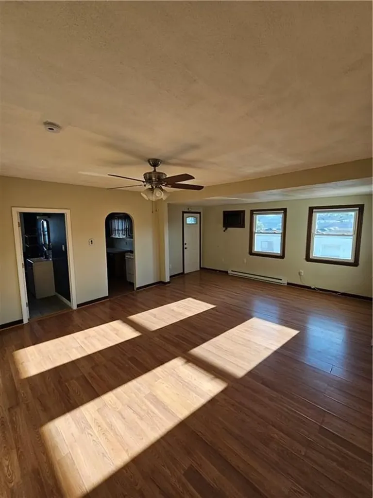 27 Mccabe Avenue Pawtucket RI 02861