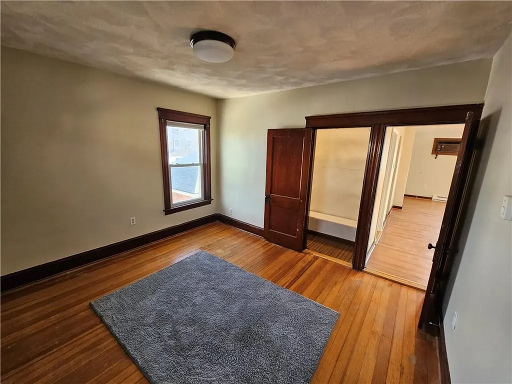 27 Mccabe Avenue Pawtucket RI 02861