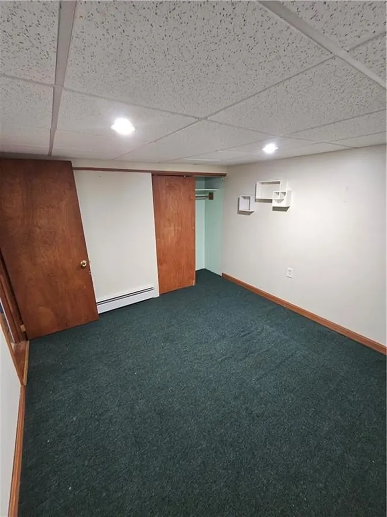 27 Mccabe Avenue Pawtucket RI 02861