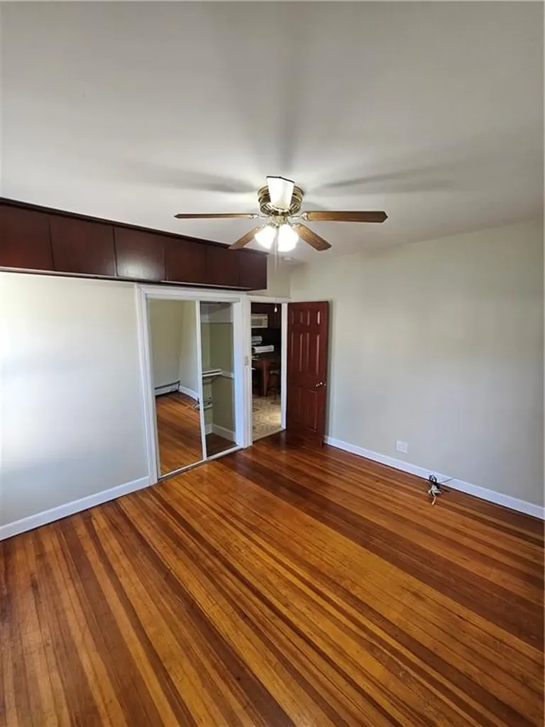 27 Mccabe Avenue Pawtucket RI 02861