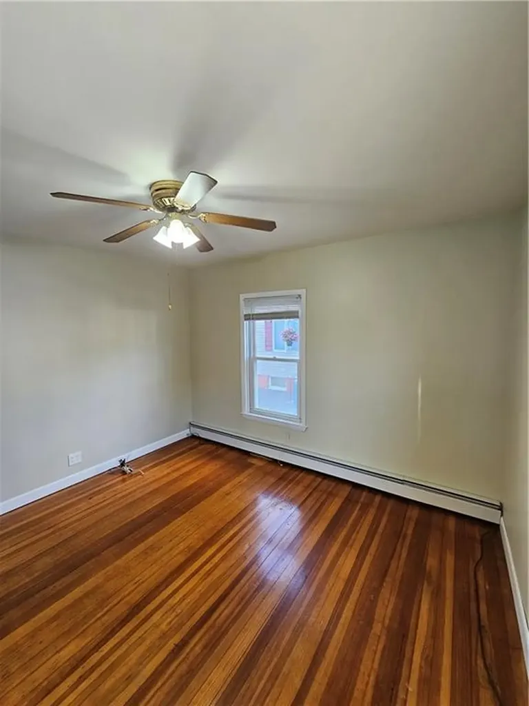 27 Mccabe Avenue Pawtucket RI 02861