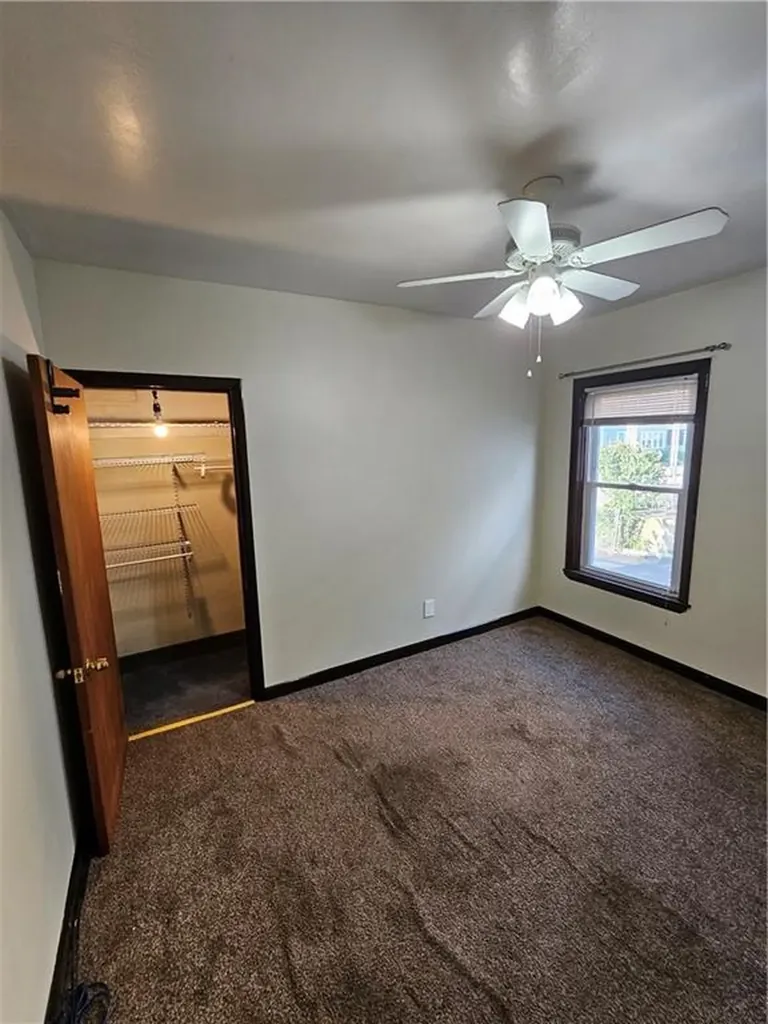 27 Mccabe Avenue Pawtucket RI 02861