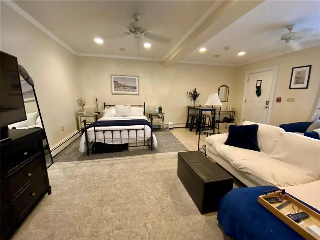 16 Clearview Avenue Portsmouth RI 02871