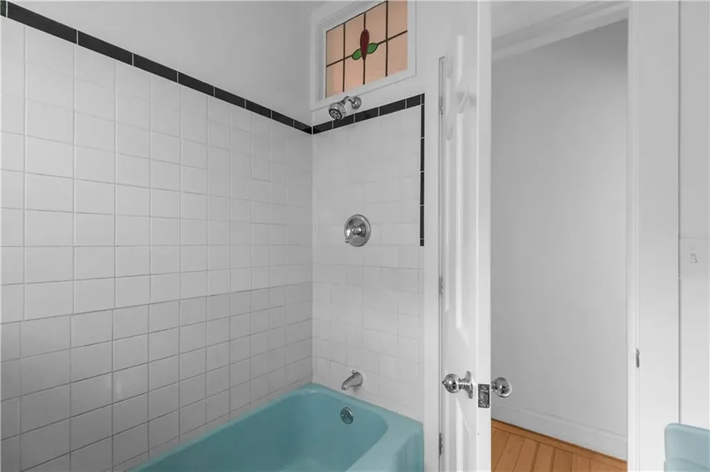 32 Tilley Avenue Newport RI 02840