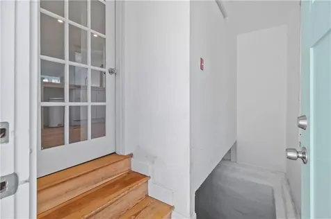 32 Tilley Avenue Newport RI 02840