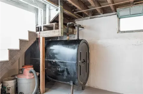 32 Tilley Avenue Newport RI 02840