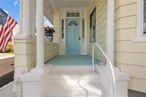 32 Tilley Avenue Newport RI 02840