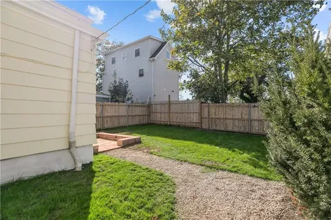 32 Tilley Avenue Newport RI 02840