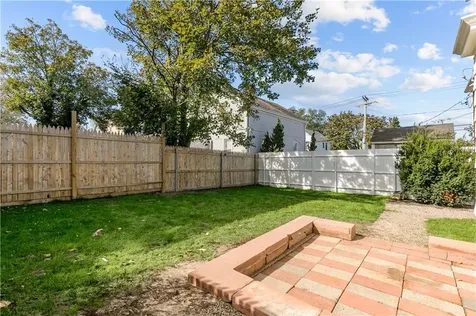 32 Tilley Avenue Newport RI 02840