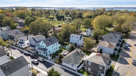 32 Tilley Avenue Newport RI 02840