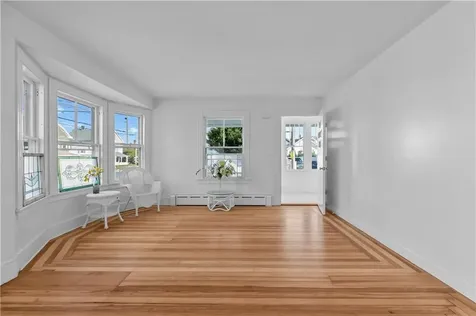 32 Tilley Avenue Newport RI 02840