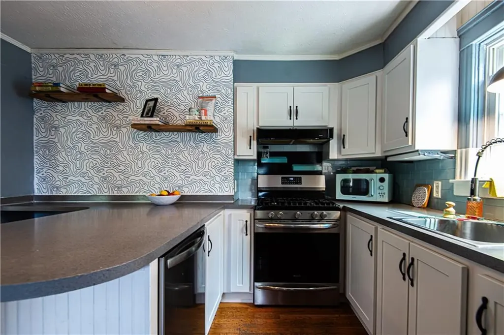 63 Paine Avenue Cranston RI 02910