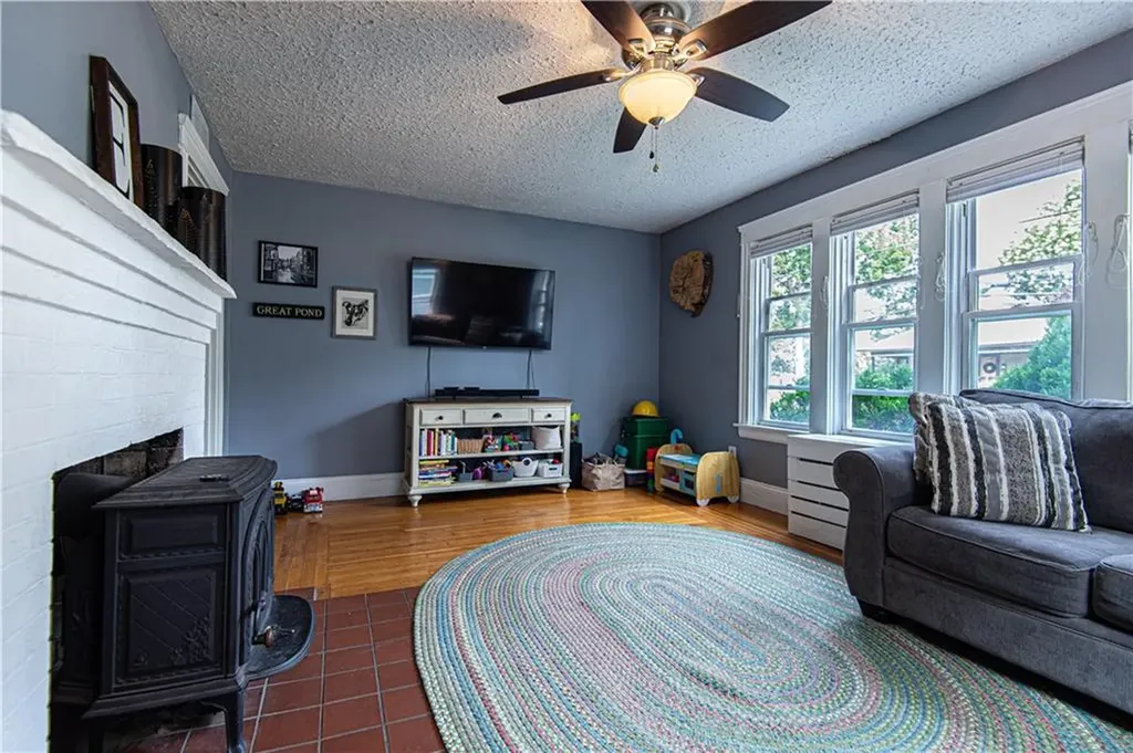 63 Paine Avenue Cranston RI 02910