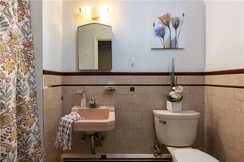 11 Guzeika Road North Kingstown RI 02852