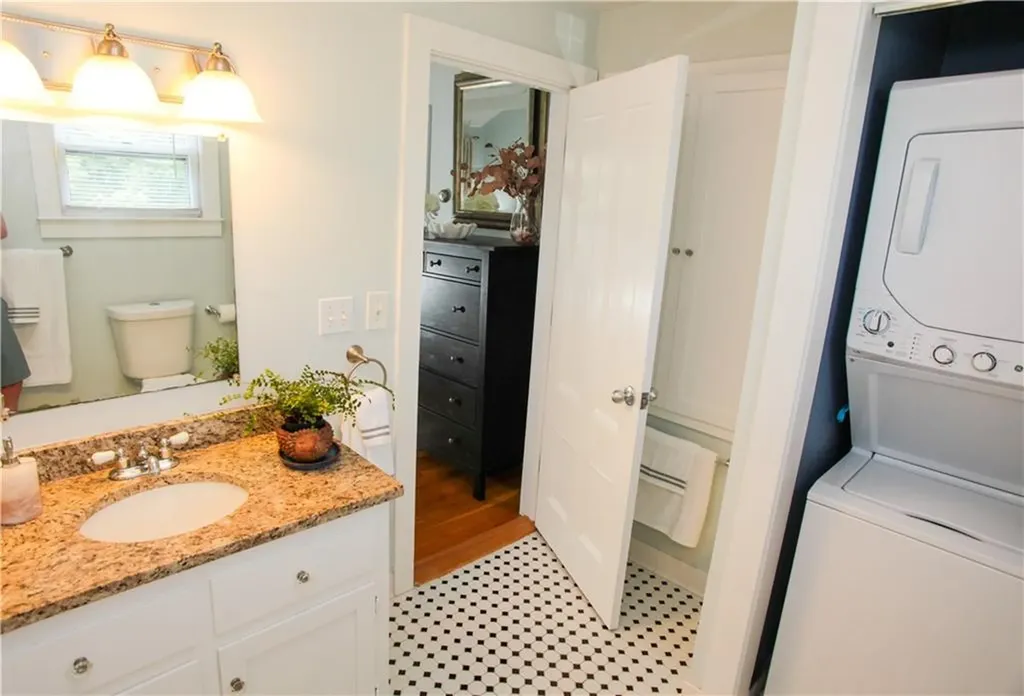 446 Bellevue Avenue Newport RI 02840