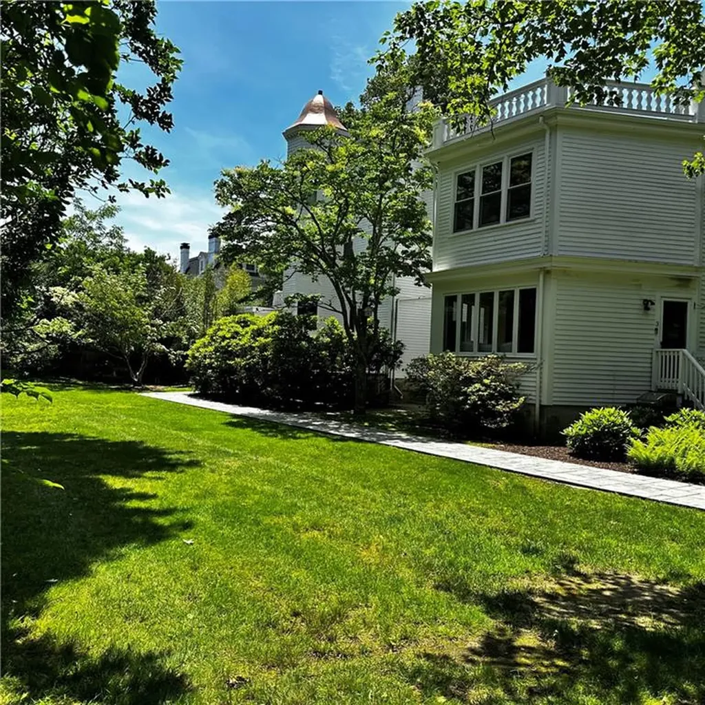 446 Bellevue Avenue Newport RI 02840