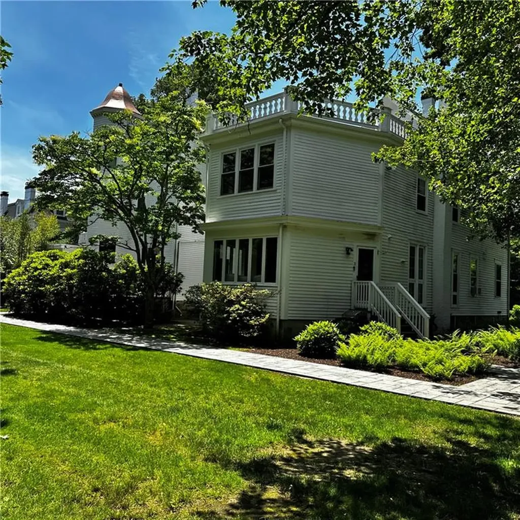 446 Bellevue Avenue Newport RI 02840