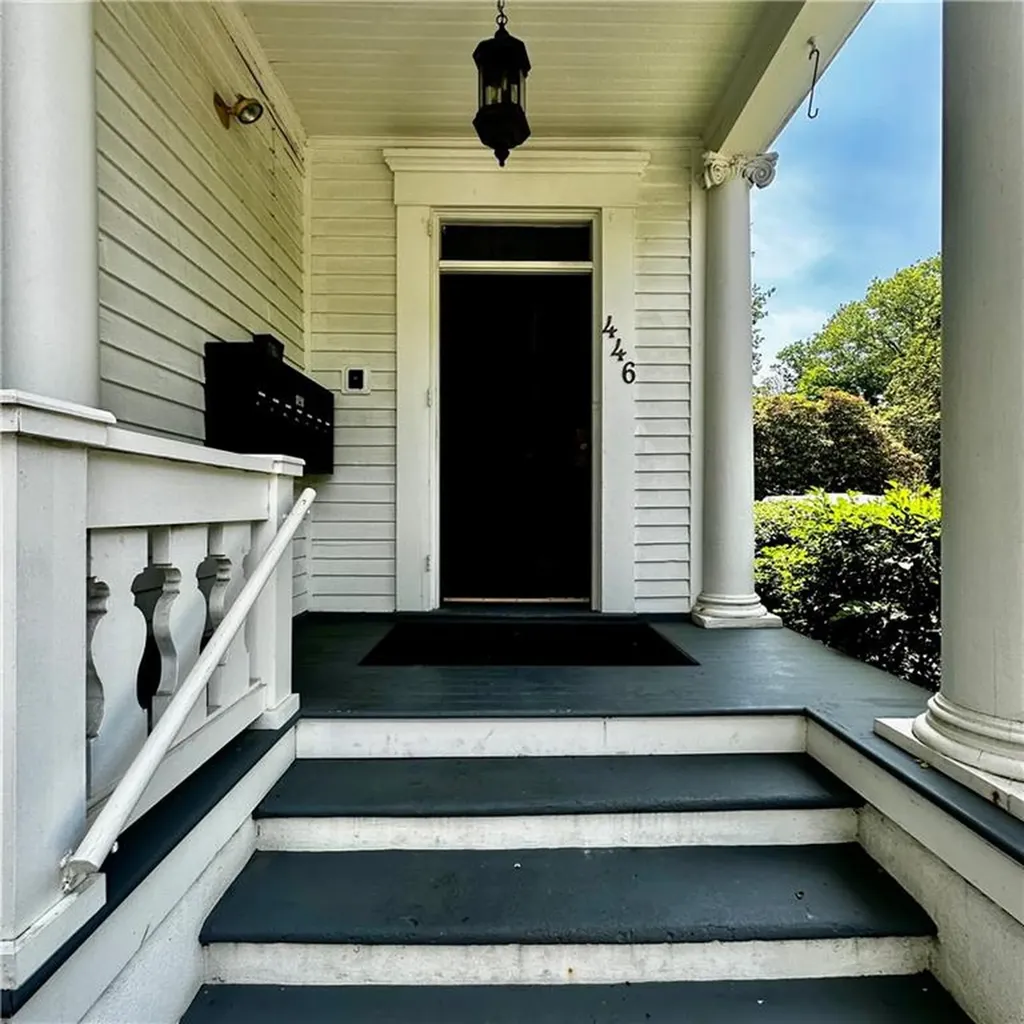 446 Bellevue Avenue Newport RI 02840