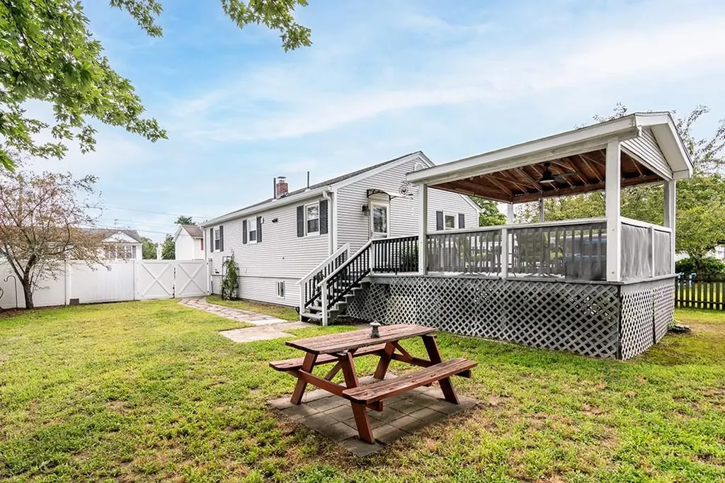 140 Carman Street Cranston RI 02910