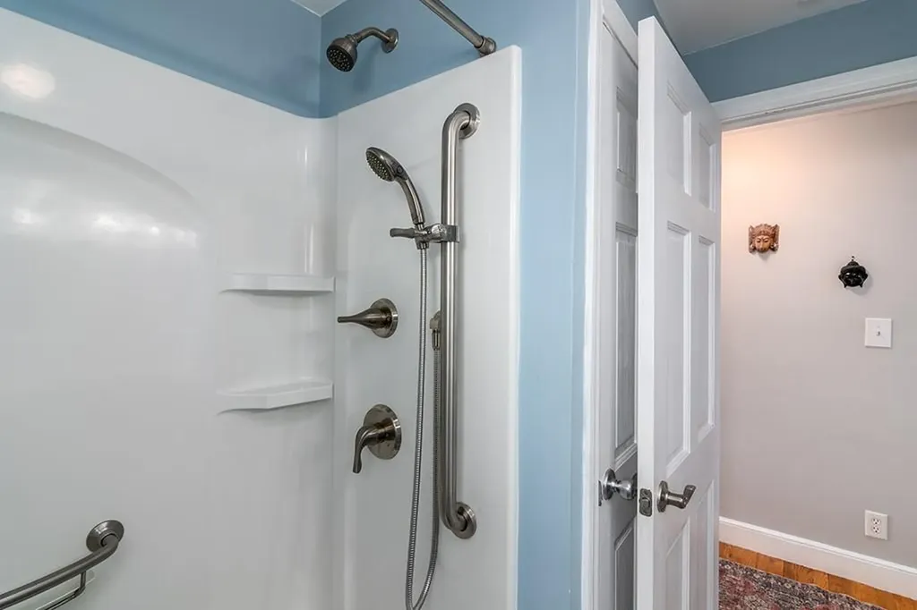 140 Carman Street Cranston RI 02910