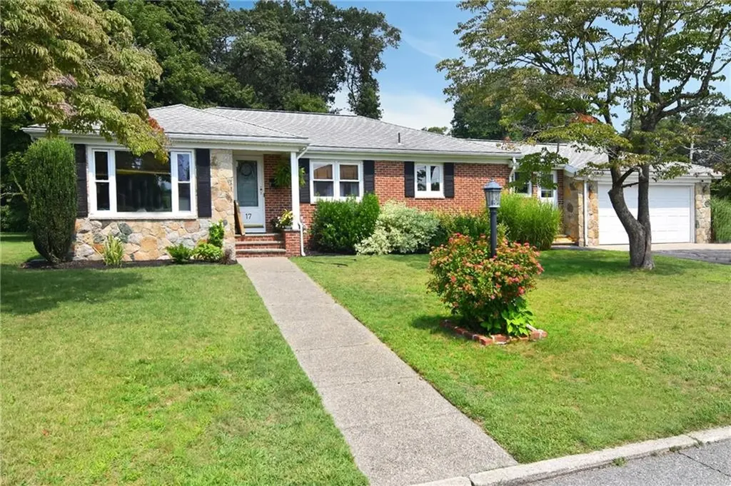 17 Golini Drive Johnston RI 02919