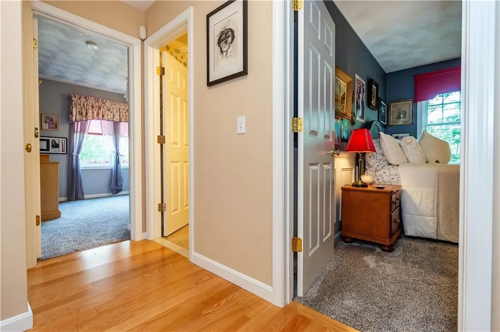 9 Wilshire Lane Cranston RI 02921