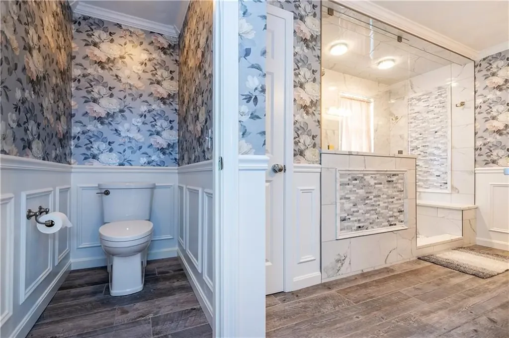 9 Wilshire Lane Cranston RI 02921