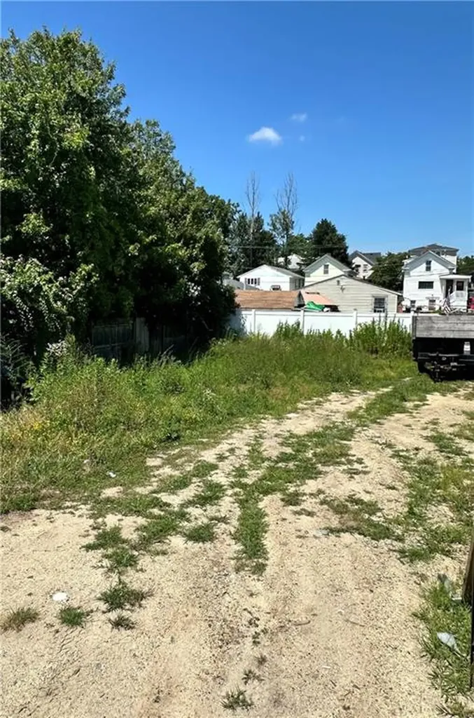 54 Lancashire Street Providence RI 02908