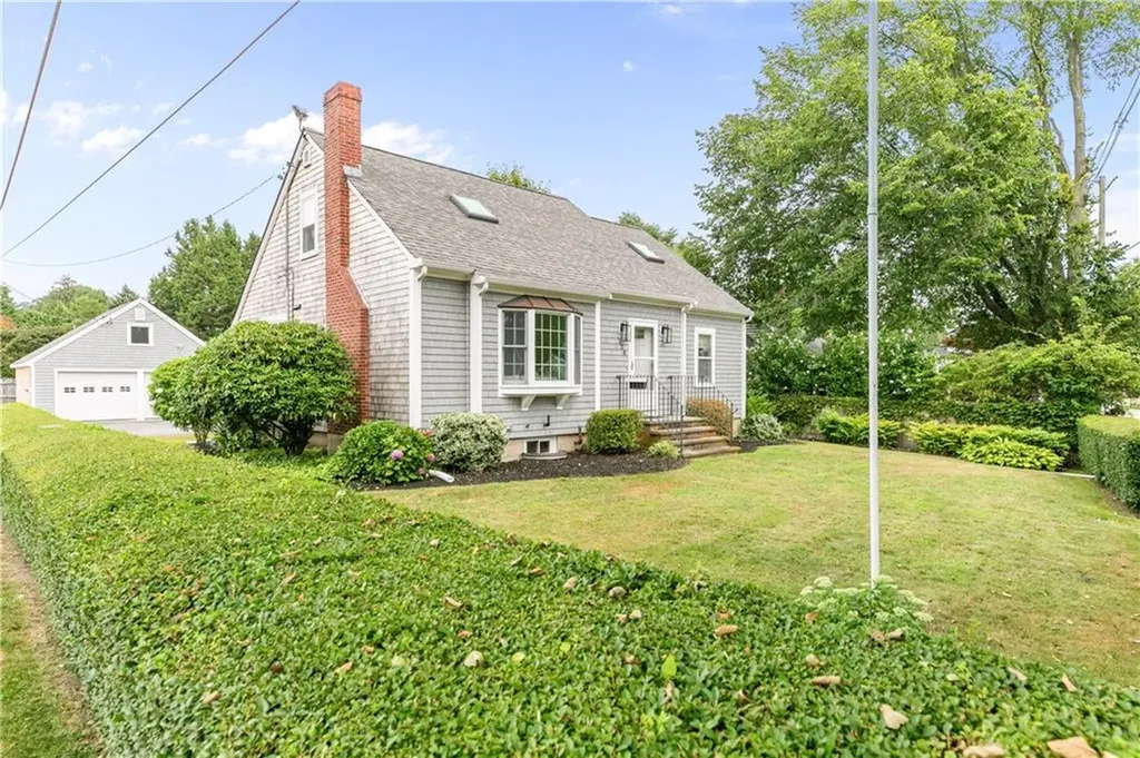 128 Ruggles Avenue Newport RI 02840