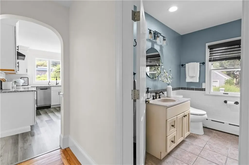 128 Ruggles Avenue Newport RI 02840