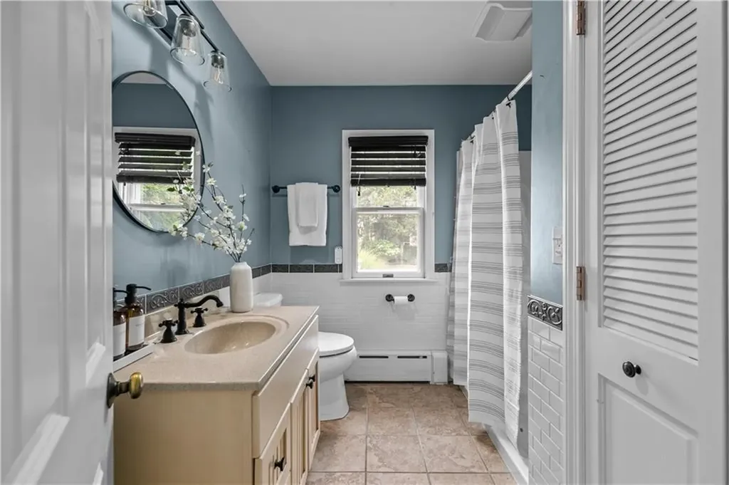 128 Ruggles Avenue Newport RI 02840