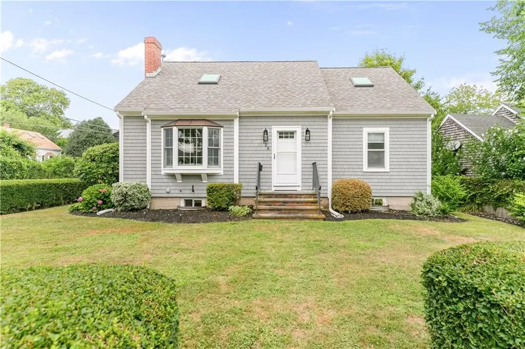 128 Ruggles Avenue Newport RI 02840