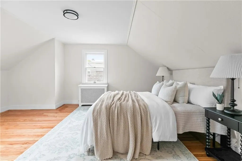 128 Ruggles Avenue Newport RI 02840