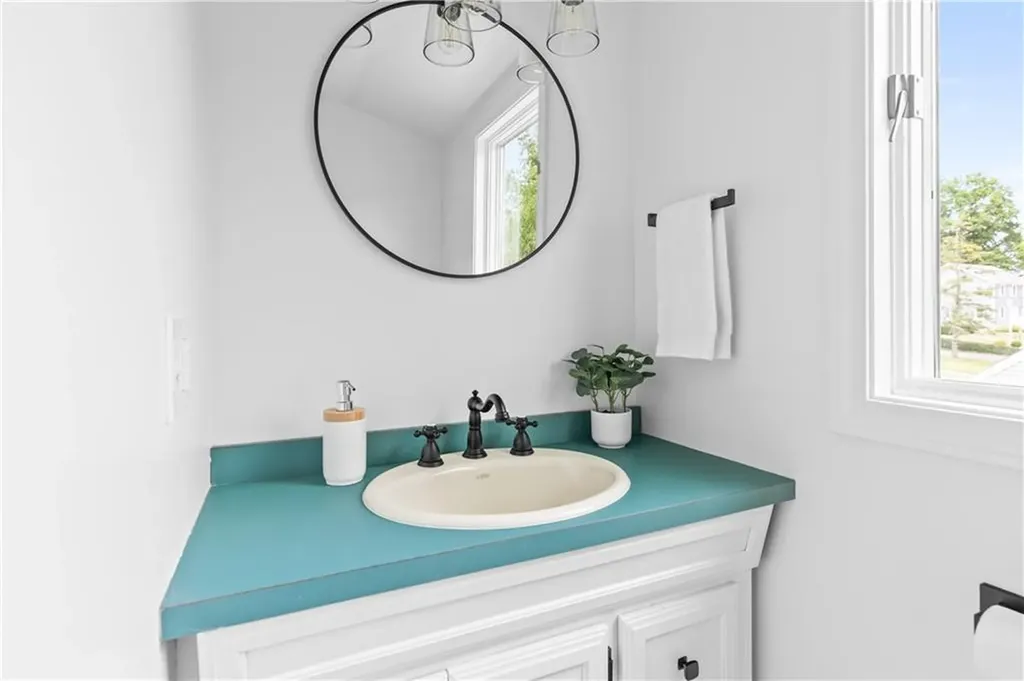 128 Ruggles Avenue Newport RI 02840
