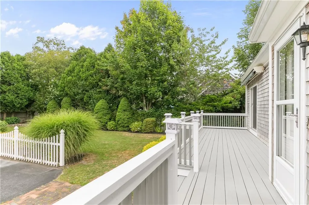 128 Ruggles Avenue Newport RI 02840