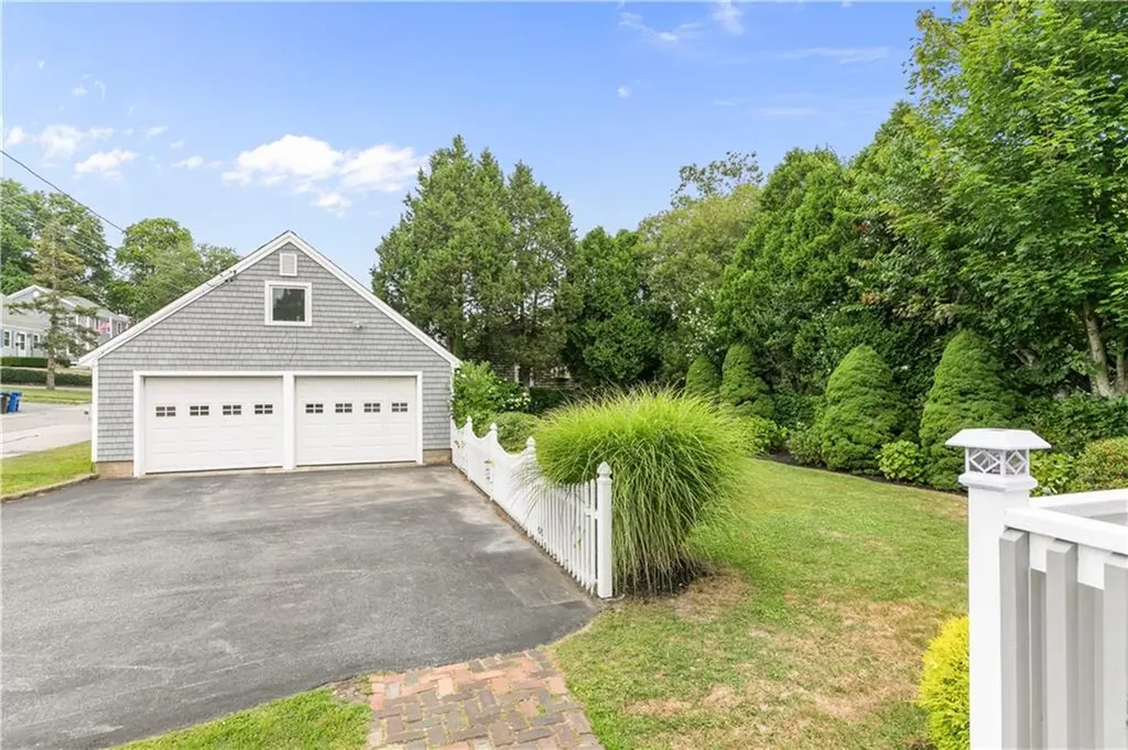 128 Ruggles Avenue Newport RI 02840
