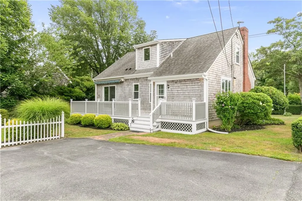 128 Ruggles Avenue Newport RI 02840