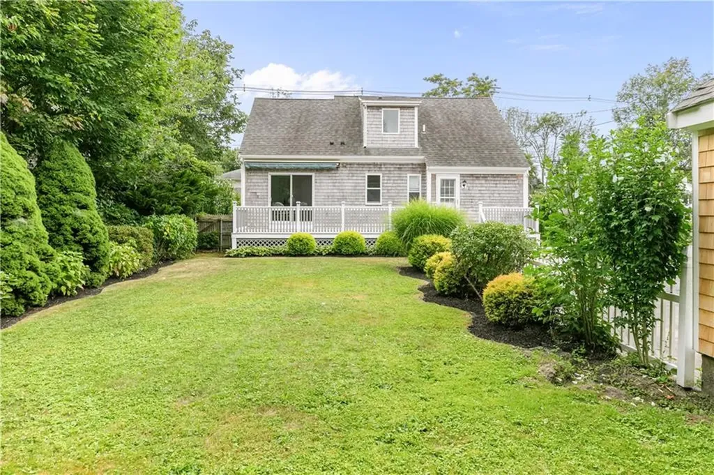128 Ruggles Avenue Newport RI 02840