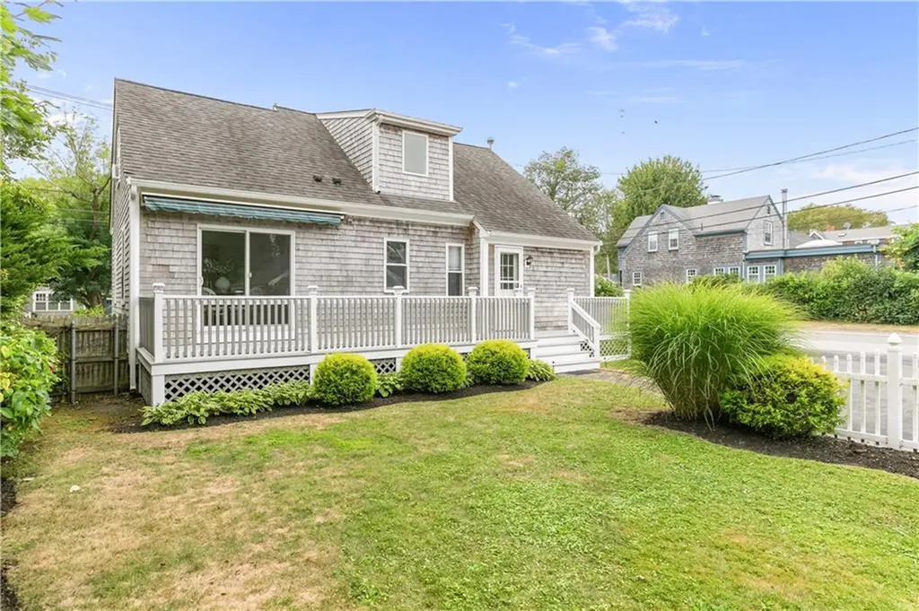 128 Ruggles Avenue Newport RI 02840