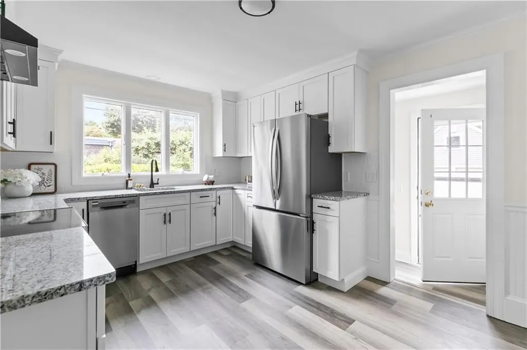 128 Ruggles Avenue Newport RI 02840